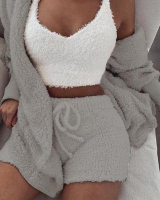 Women's velvet pajama set in pink