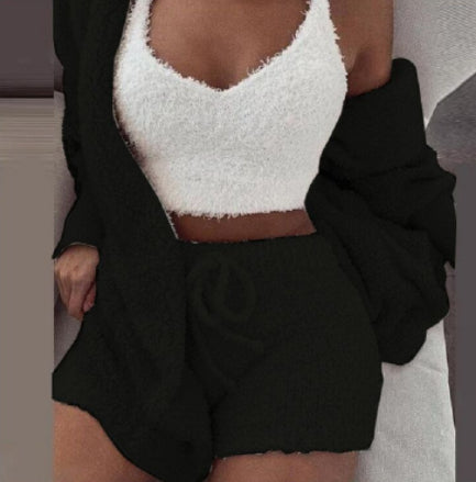 Women's velvet pajama set in white