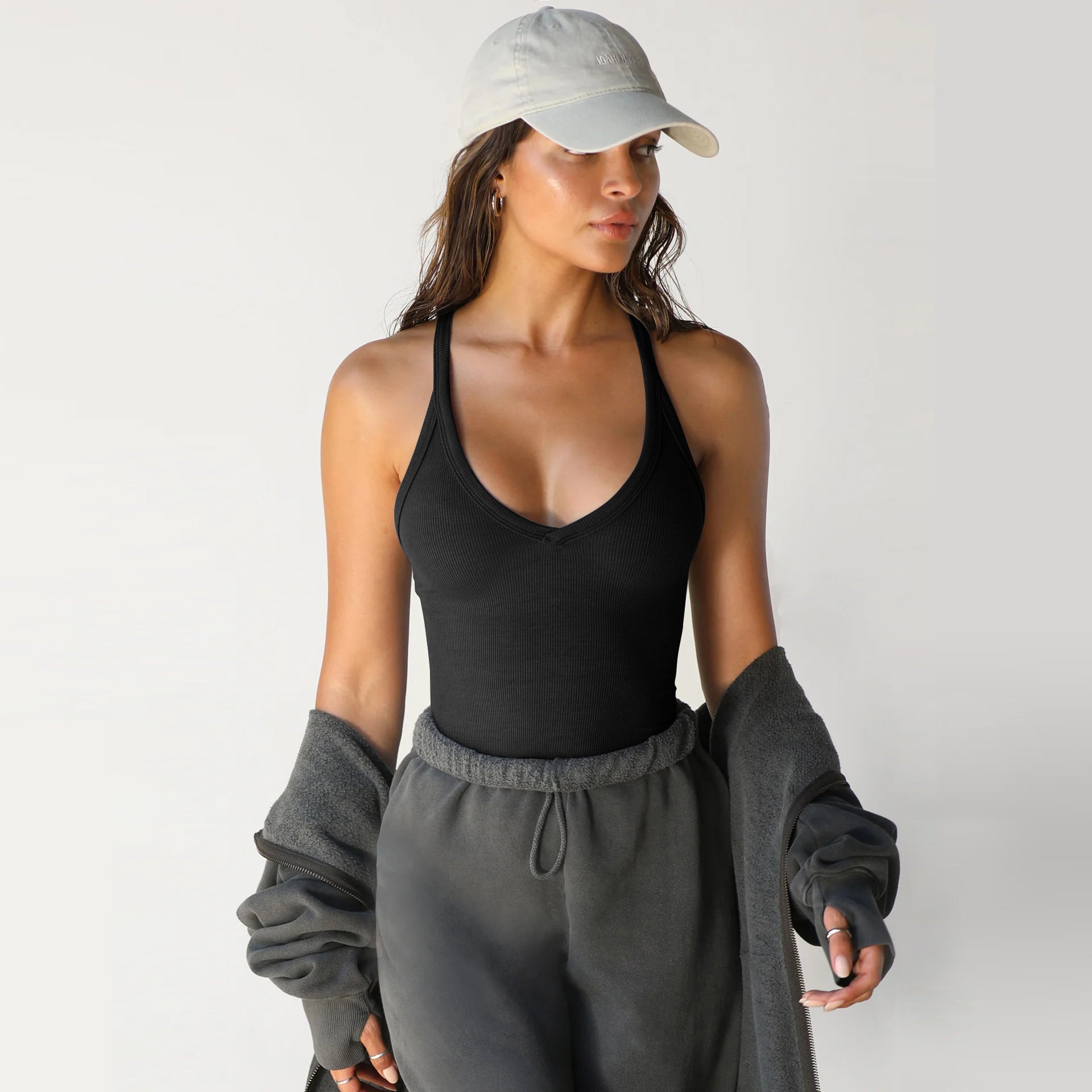 Size guide for women's knitted slim vest top