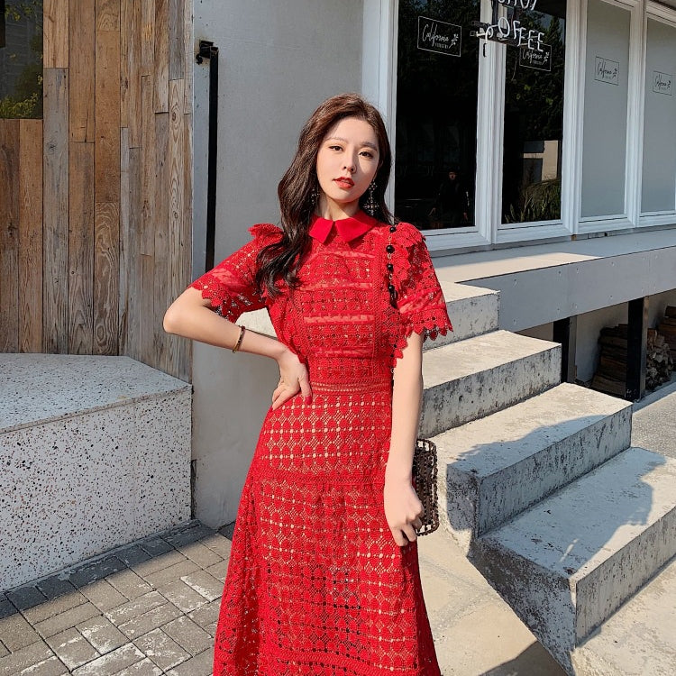 Women's retro lapel A-line dress in red, front view